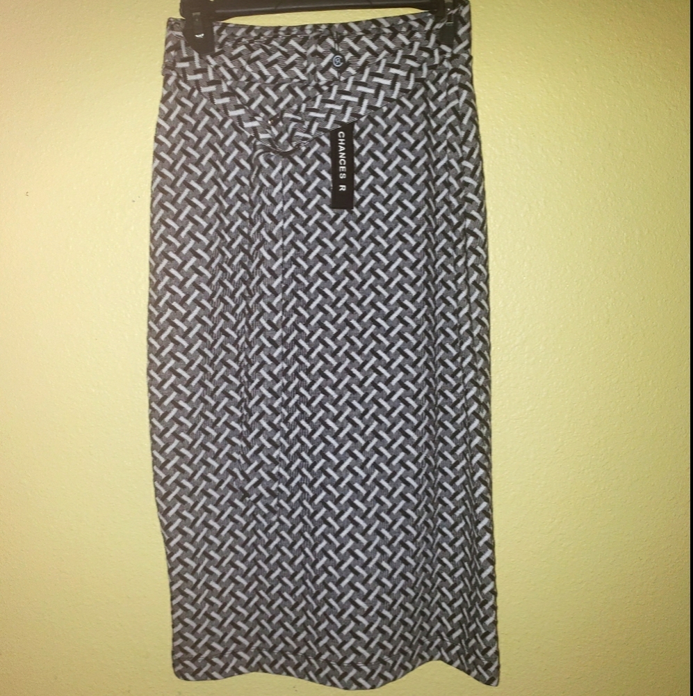 Blk and white skirt